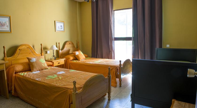La Casona Del Pinar Albergue San Rafael Oda fotoğraf